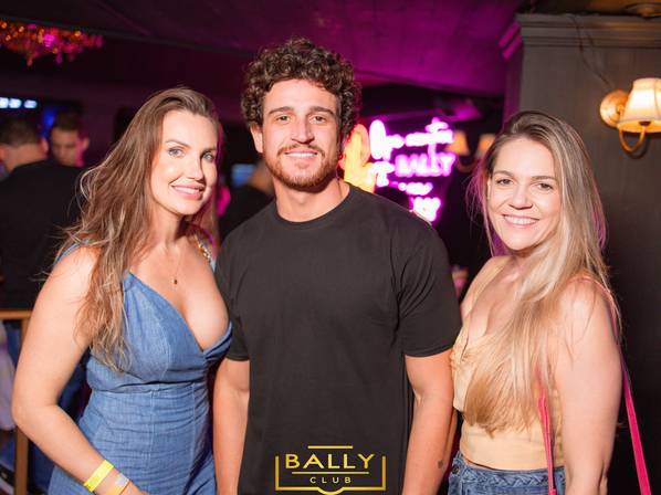 BALLY HOUSE  de QUINTOU NA BALLY
