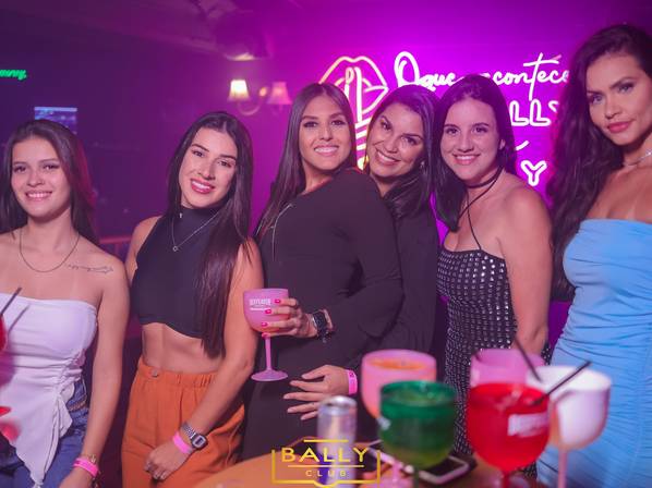 SEXTOU  de SEXTOU DE FERIAS  BALLY 