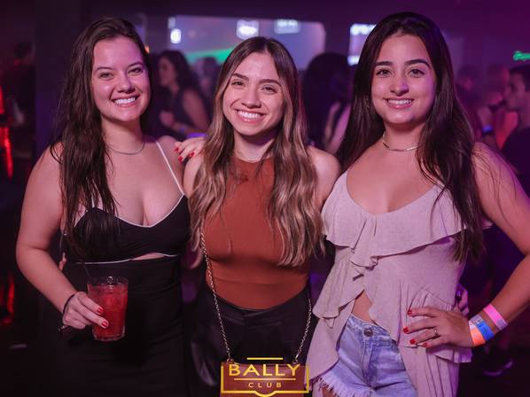 BALLY SERTANEJO de SABADOU NA BALLY  