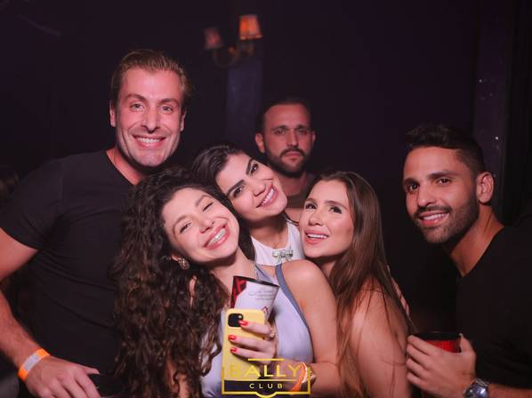 BALLY HOUSE  de SEXTOU 