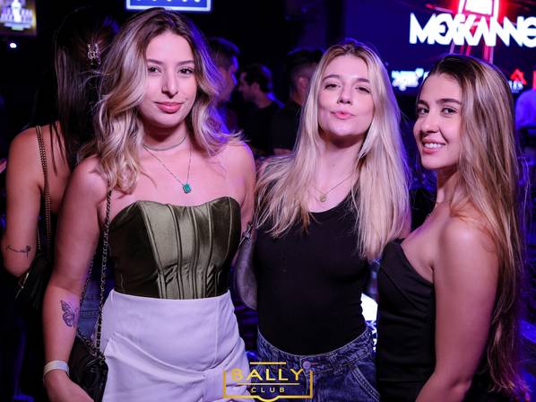 BALLY HOUSE  de SEXTOU NA BALLY  