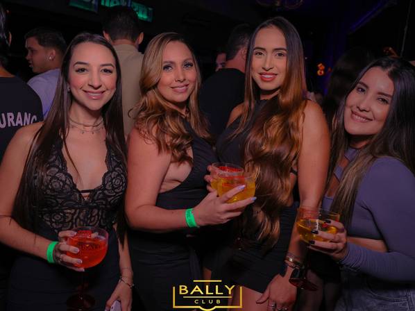 BALLY SERTANEJO de SEXTOU NA BALLY  