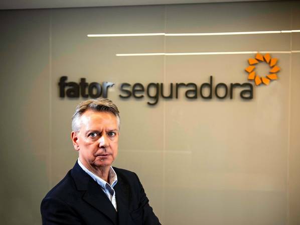 Retrato Corporativo  de Retratos corporativos de Executivos da Fator Seguradora-SP