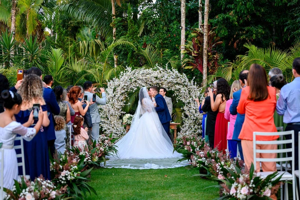 Casamento ao ar livre no Espaço Sonho Meu em Itapema fotografado por Diego Dahmer Fotografia