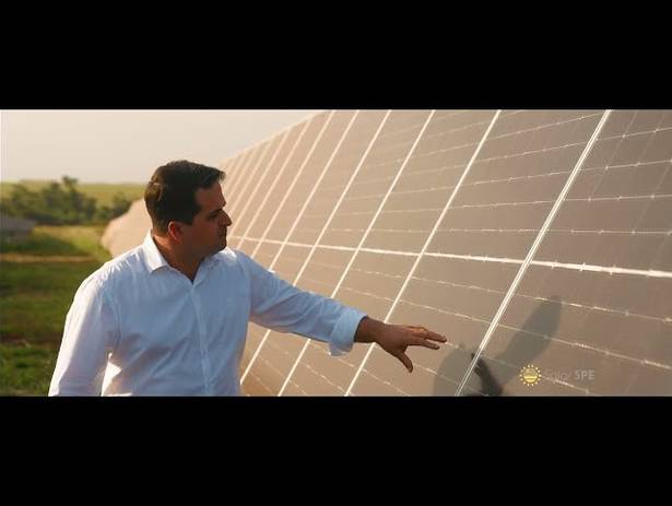 INSTITUCIONAIS de Energia que transforma. Propósito que ilumina