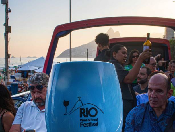 Corporativos de Rio Wine & Food Festival Bus 2024