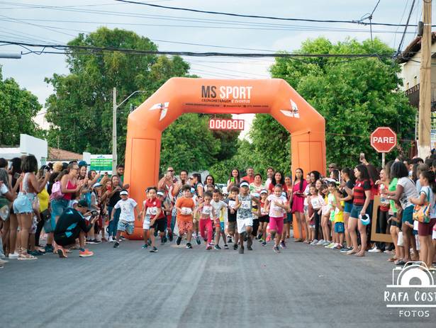 Corrida de rua de Corrida Kids - By Maerlon Coach