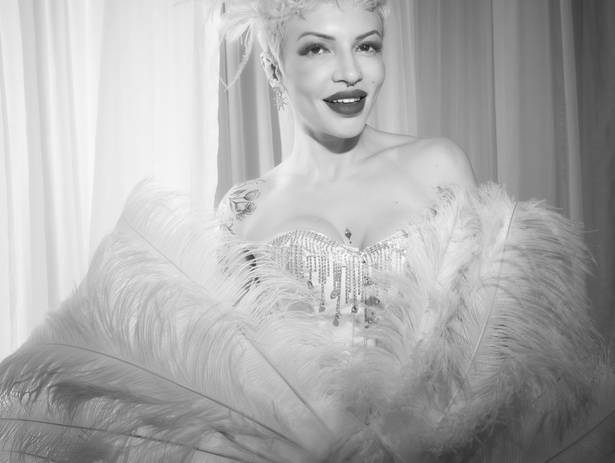 Burlesco de Carolina - Burlesco