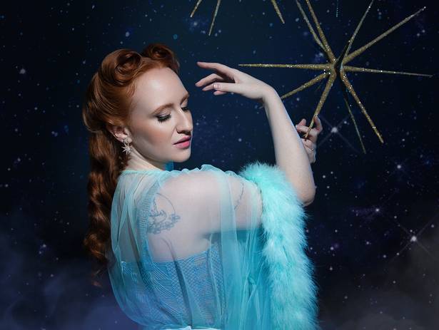 Fly me to the moon de Fly me to the moon - Camila Nardelli