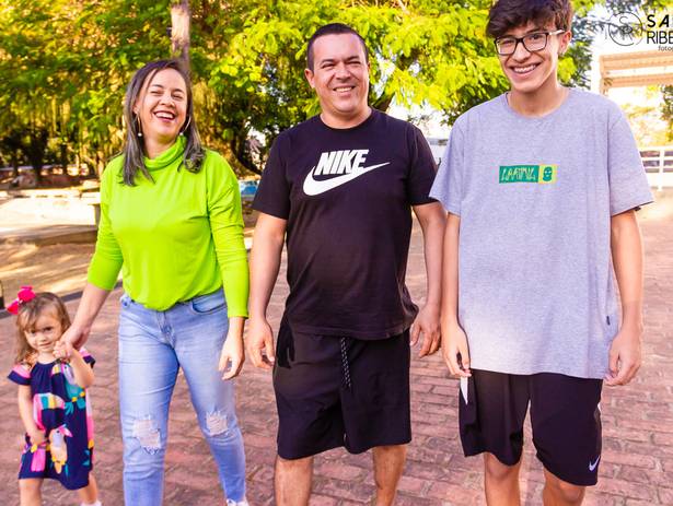 Família de KEILA PAES & FAMÍLIA