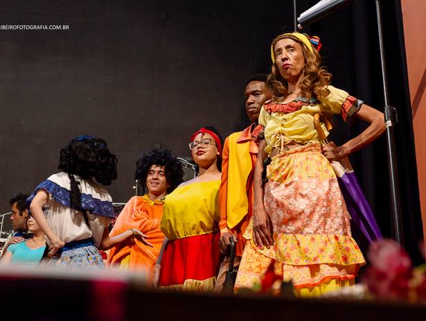 Publicidade de Espetáculo no Teatro Capitólio 