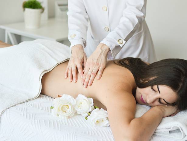 PROYECTOS A MEDIDA de Proyecto para Estética y Spa 