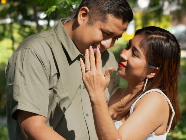 SESIÓN FAMILIA de Sesión Familiar con Bebé en Querétaro | Fotografía Lifestyle en Exteriores