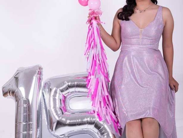 SESIÓN XV/TEEN de Sesión de XV años en estudio: una experiencia de modelo