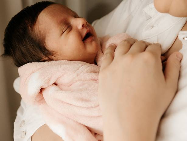 Bebês e Famílias de Primeiros dias Luísa