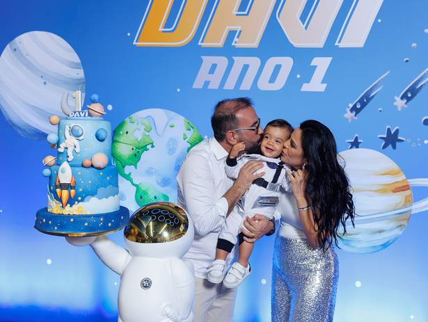 aniversário infantil de O Primeiro Ano do Davi: Uma Viagem Espacial no Tema NASA!