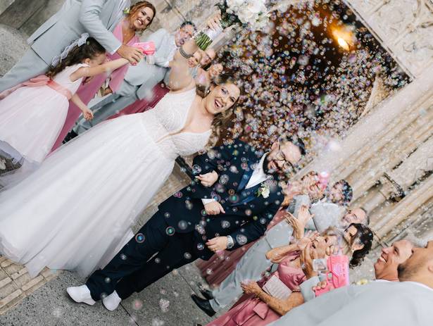 Casamento em Igreja de Casamento na Igreja do Embaré e AABB em  Santos/SP