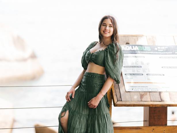 Casamentos de Ensaio de 15 anos da Isabella em Ilhabela: quando Minas Gerais encontra o cenário perfeito do litoral paulista