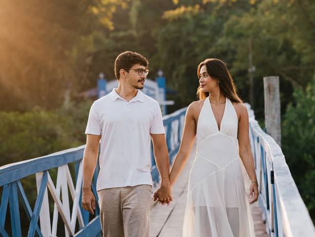Pré Wedding de Ensaio pré wedding na praia da Barra do Sahy em São Sebastião: vale a pena acordar de madrugada?