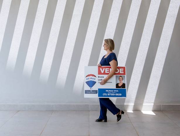 WorkStyle de Bruna Lodi • Corretora