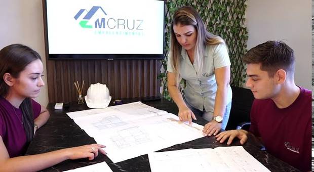 Vídeos Institucionais de Vídeo Institucional para Empresa MCRUZ Construtora em Presidente Prudente SP 