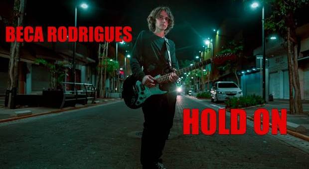 Filmes de Hold On - Beca Rodrigues (Cover) | Clipe Oficial