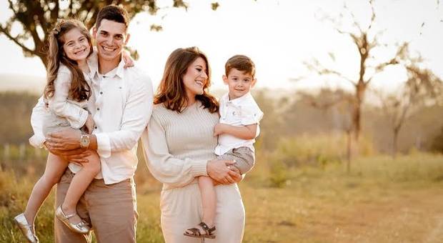 Ensaio de gestante de Ensaio Revelação - Um momento emocionante. 