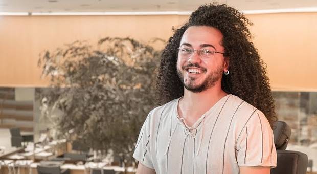 Institucional de Danilo Severo - Maquiador e Designer de Sobrancelhas