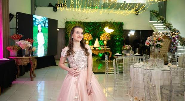 15 Anos-vídeo de 15th da Ana Laura