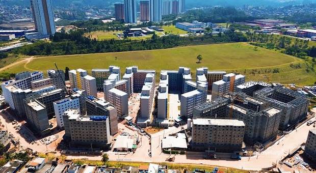Imagens Aéreas de Residencial Fama - Embu das Artes/SP