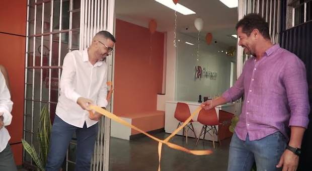 Corporativos de PHENOM IDIOMAS