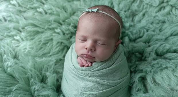 Newborn de Recém-Nascido - o ensaio Newborn em 1 minuto