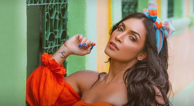 Music videos of Daya Luz - Foguenta