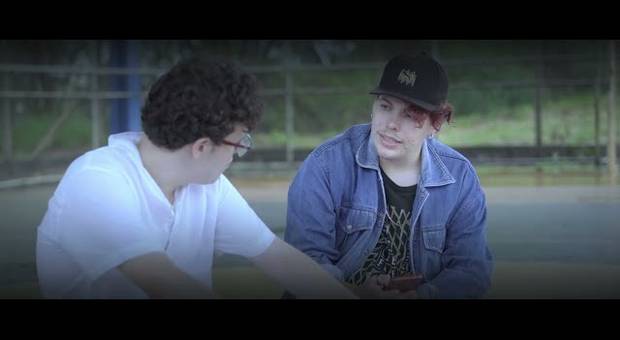 Filmes e Videoclipes de AMIZADE IMPROVÁVEL - Microfilme