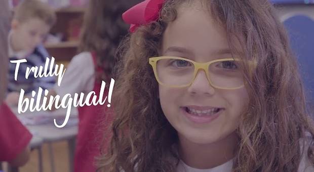 INSTITUCIONAL de MAPLE BEAR