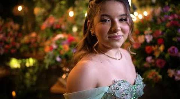 DEBUTANTE de Debutante Sofia