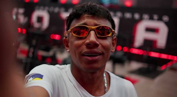 Videoclipes de Mc Buzzy - Mclaren [official video]