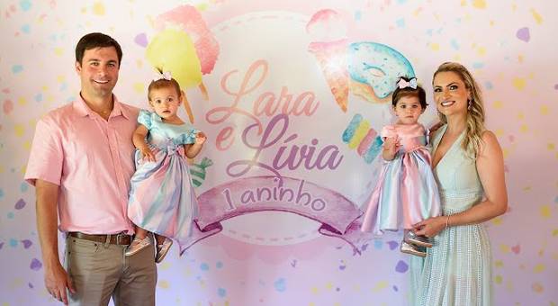 Filme dos Pequenos de Primeiro aninho Lara e Lívia