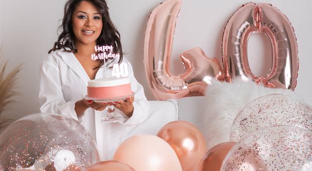 Gestante de Ensaio Feminino e Aniversário