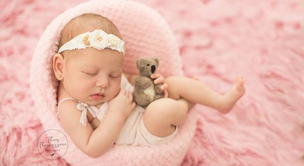 Newborn de Book Newborn Isis