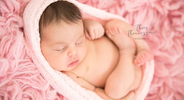 Newborn de Ensaio de Newborn - Julia