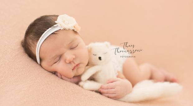 Newborn de Book Newborn - Júlia