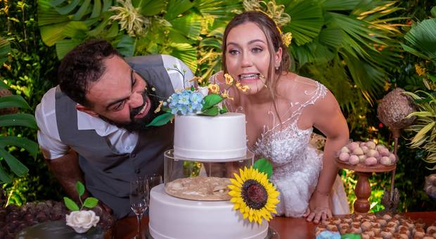 Casamento na praia de Mariana & Max