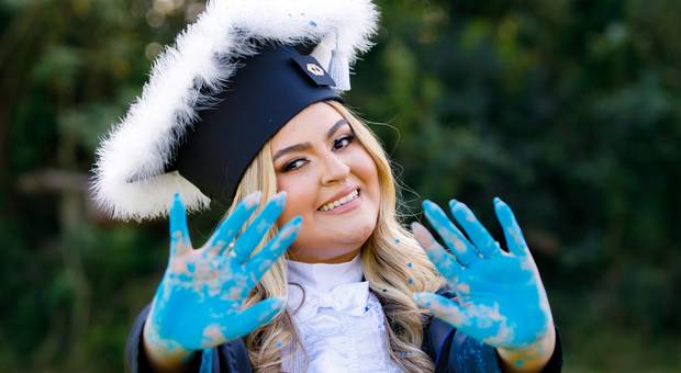 Ensaios de ENSAIO DE FORMATURA - Andrielle Santos (ADMINISTRAÇÃO)