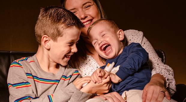 Família de Paola, Léo e Theo