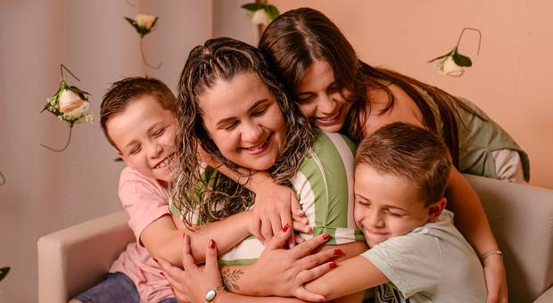 Colo de mãe  de Liara, Ana Julia, Bernardo e Rafael - Colo de mãe