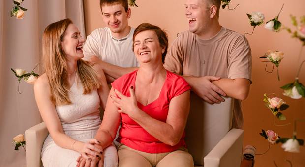 Colo de mãe  de Loiva, Deisenara, Douglas e Diego - Colo de Mãe 2025