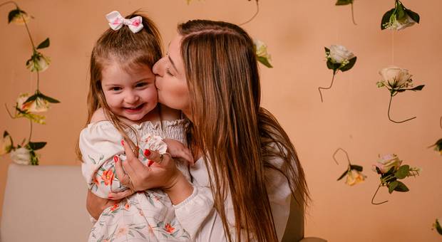 Colo de mãe  de Andressa e Natália - Colo de mãe 2025