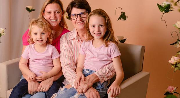 Colo de mãe  de Franci, Elaine, Amália e Anita - Colo de mãe 2025
