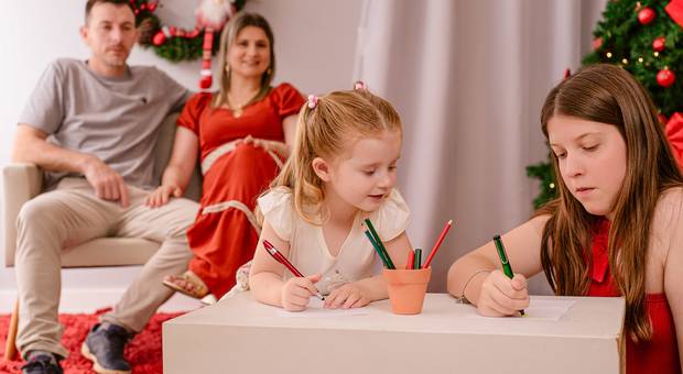 A CASA DE NATAL  de Briana e Julia- A Casa de Natal 2025